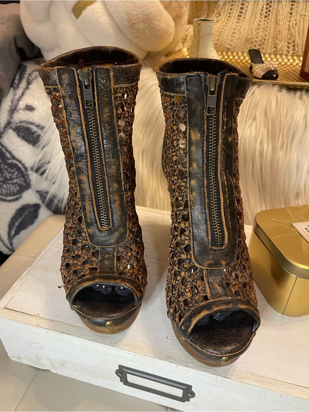 Sbicca Edinburg Woven Peep-Toe Platform Bootie Sandals Distressed Brown Leather - Picture 3 of 7